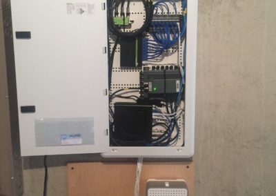 Structured wire panel and wall mounted SONOS CONNECT AMP